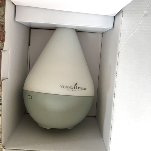Dewdrop Diffuser by Young living - Picture 2 of 2